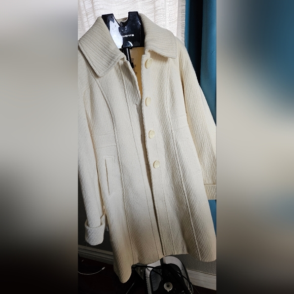 Guess coat - Picture 5 of 11